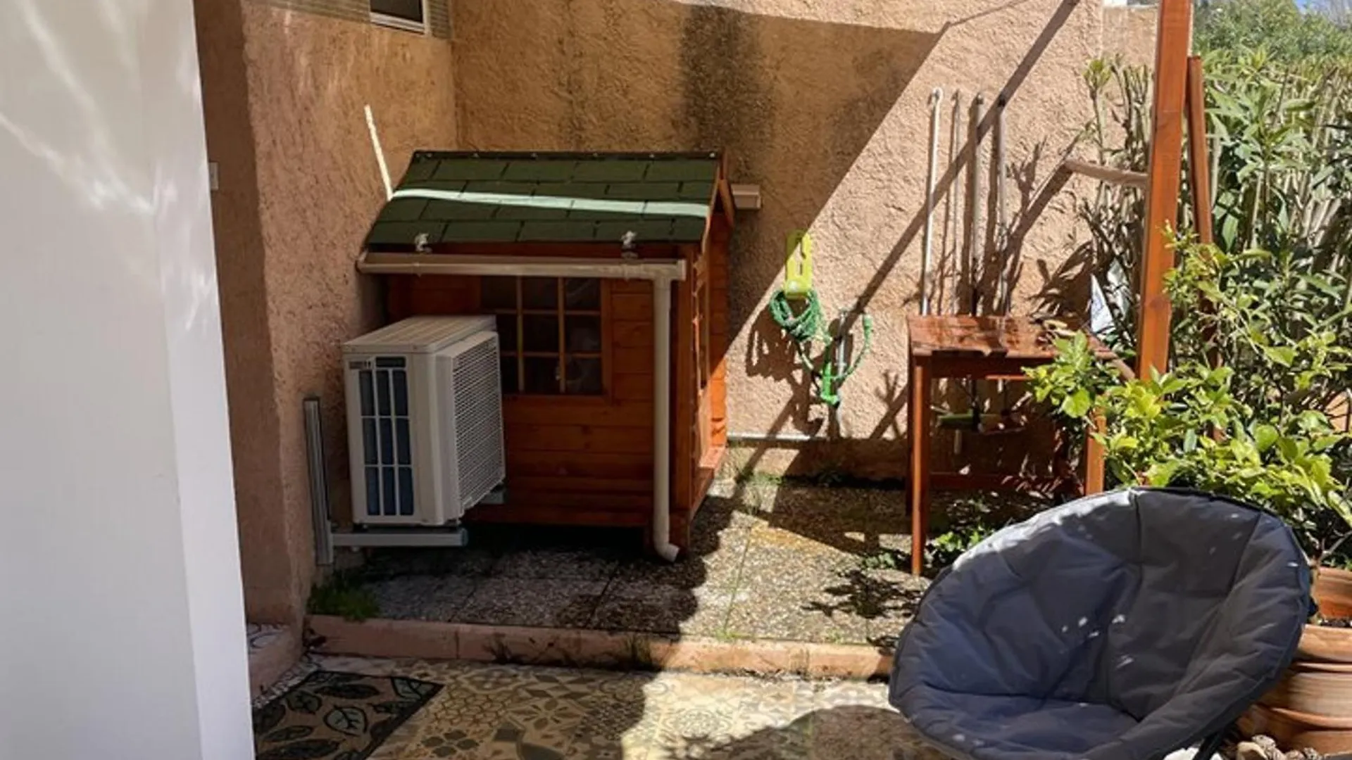 公寓 Studio Climatise En Bord De Mer Avec Parking A Hyeres - Fr-1-335-204